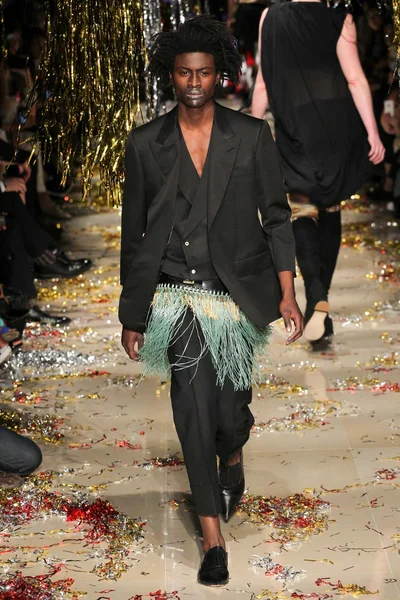 Look 29